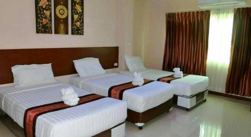 Le Parc Wangnang Hotel Phitsanulok Exterior photo