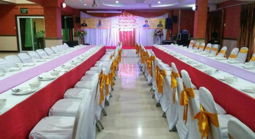 Le Parc Wangnang Hotel Phitsanulok Exterior photo